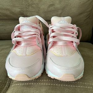 Nike sport shoes